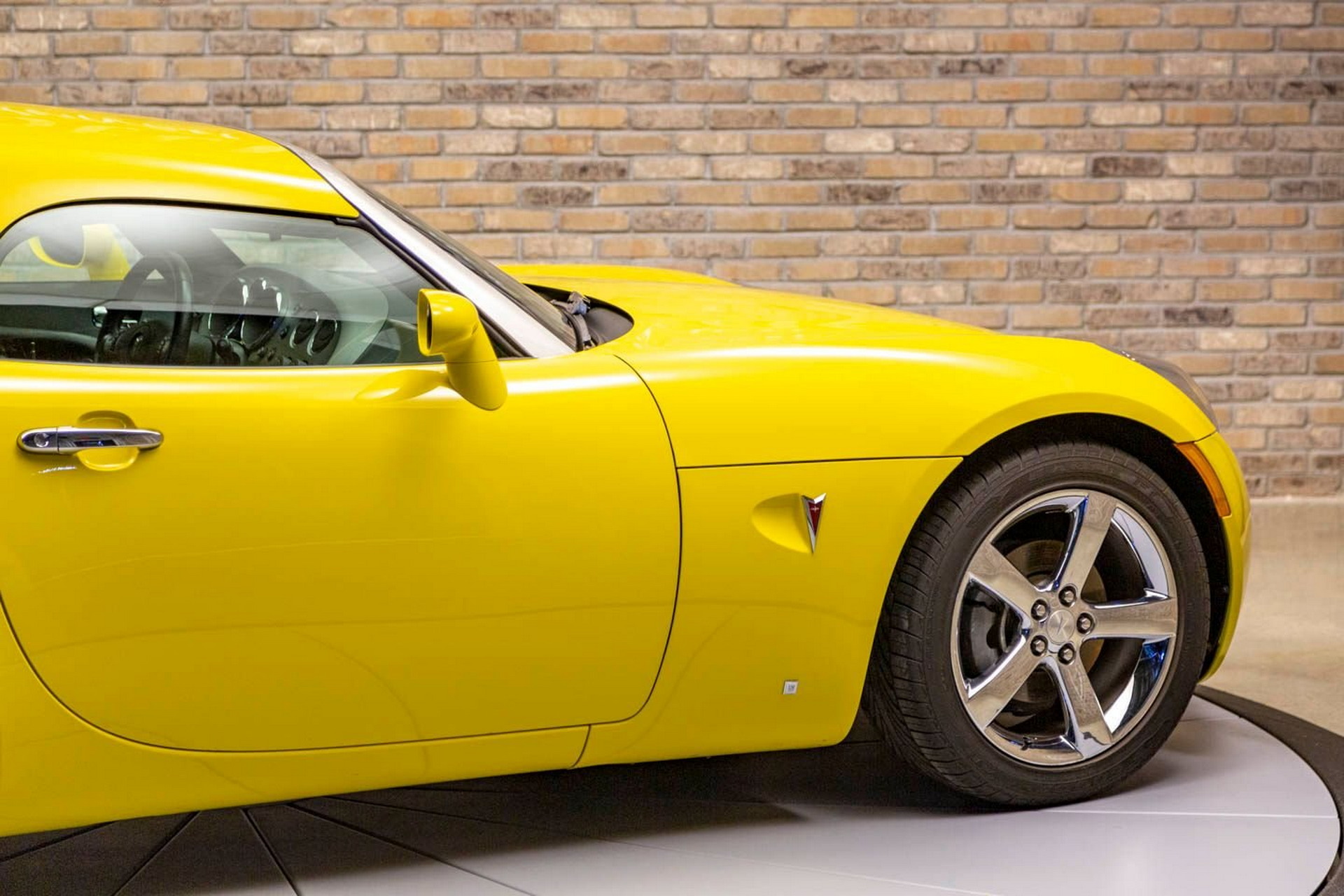 Pontiac Solstice GXP Nomad With Rare Concept Top Might Be A Deal At ...