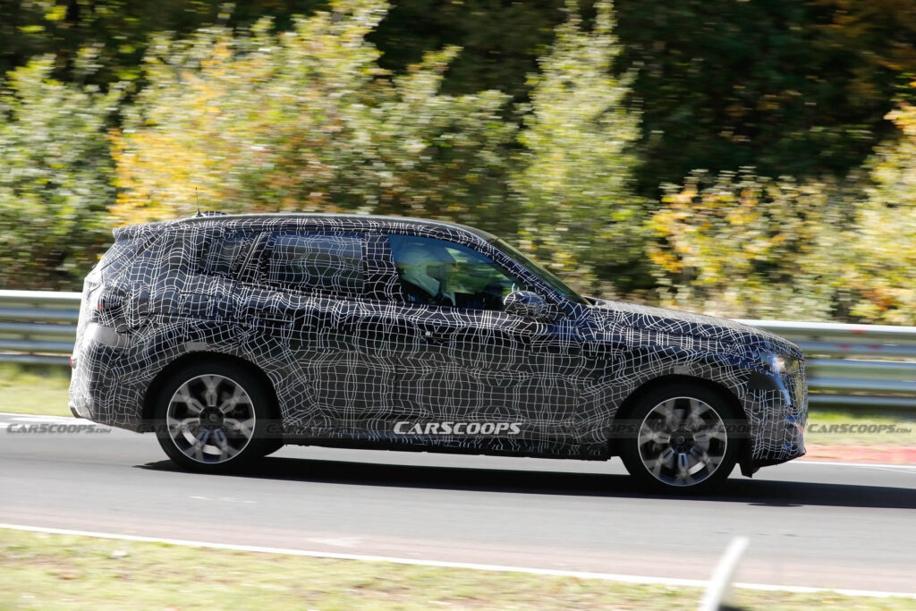 2024 BMW X3M Can’t Hide Its Big Grille Behind Disguise Carscoops