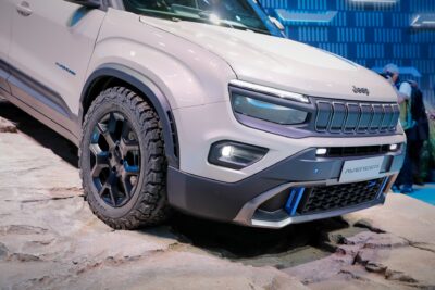 Jeep Avenger 4×4 Is A Chunkier Tough Concept Based On The New Baby EV ...