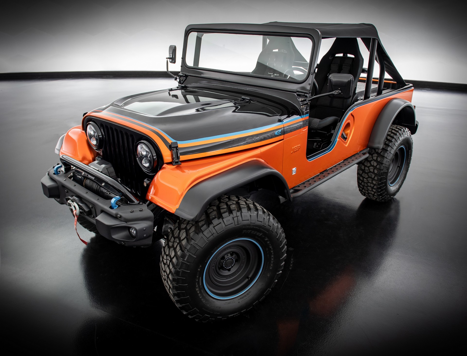 Jeep Cj Surge Concept Debuts As A Sema Bound Electromod Carscoops