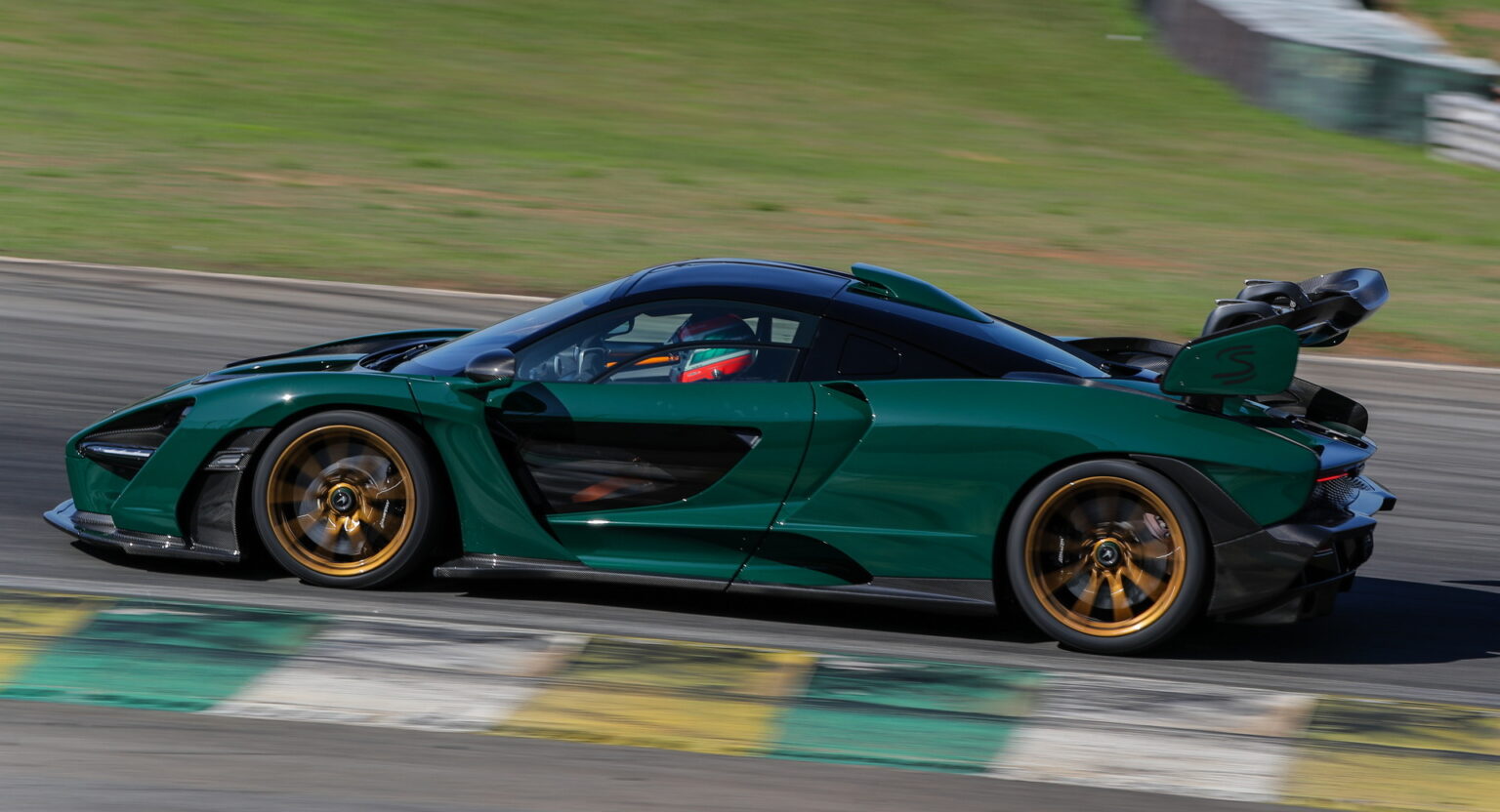 McLaren Senna Sets Street-Legal Lap Record At Brazil’s Interlagos ...