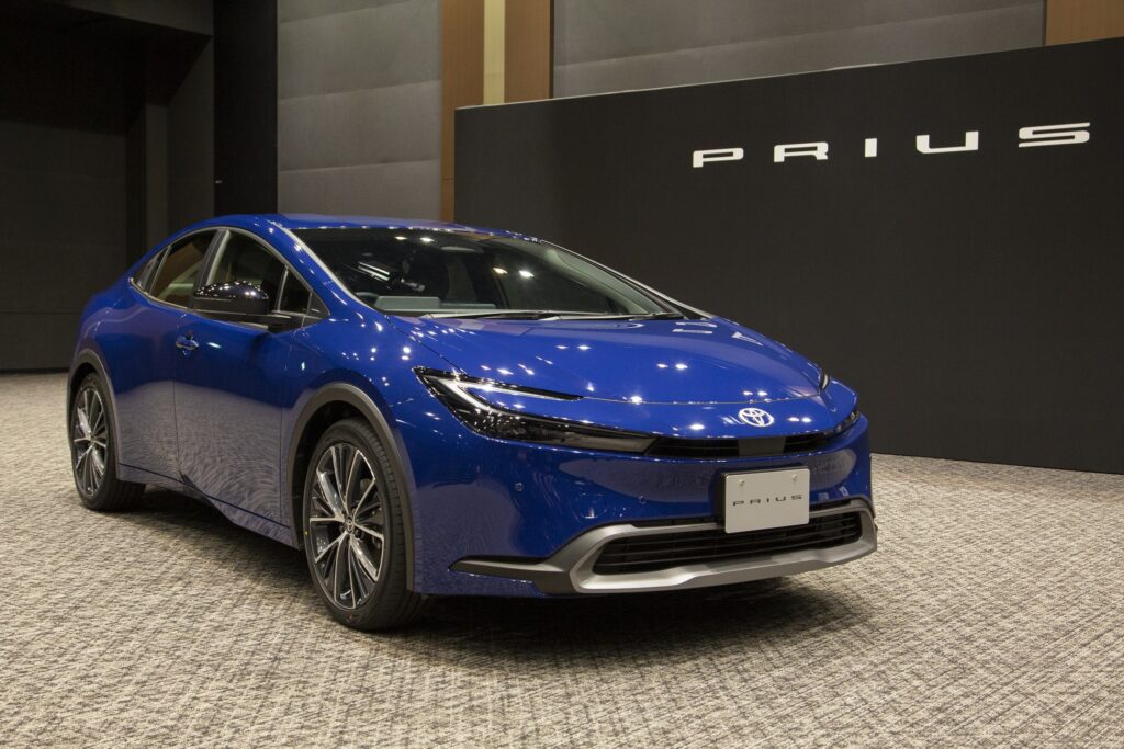 2023 Toyota Prius Is The Best Looking Ever, And The 220 HP Prime Is The ...