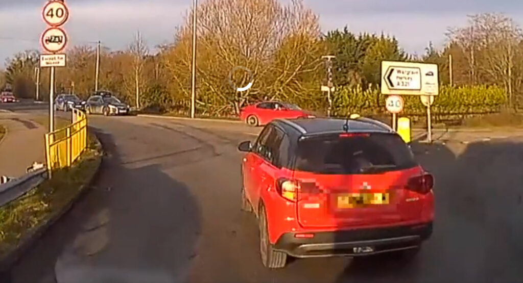  Watch This Driver Deliberately Blocking Ambulance