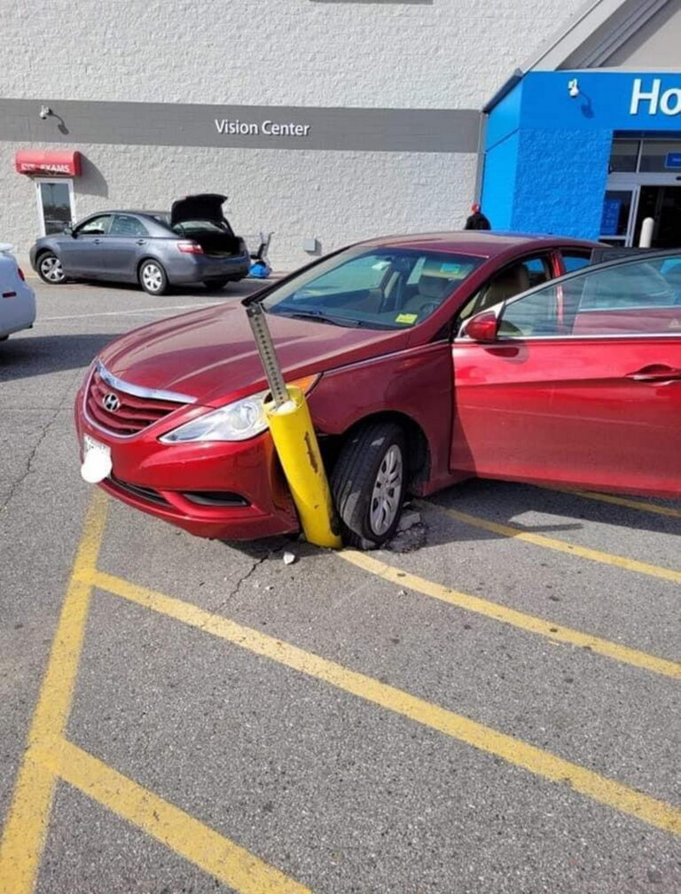 Move Over 11ft8 Bridge, This Walmart Parking Lot Pole Has Been Hit At ...