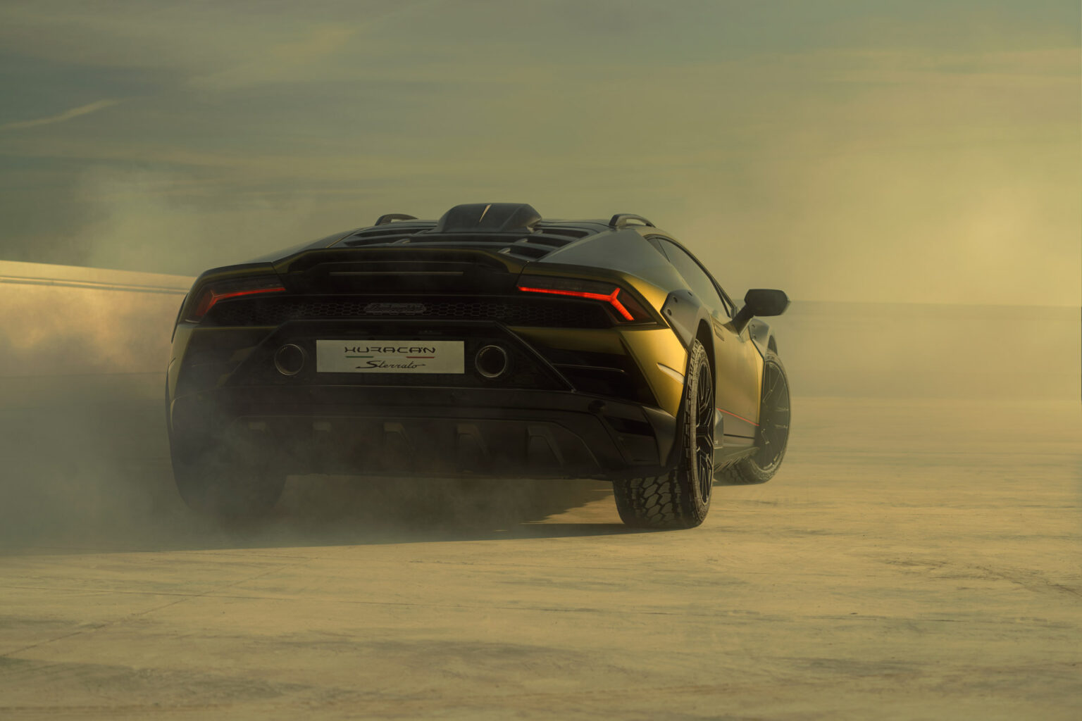 602-HP Lamborghini Huracan Sterrato Crossover Is Limited To 162 Mph ...