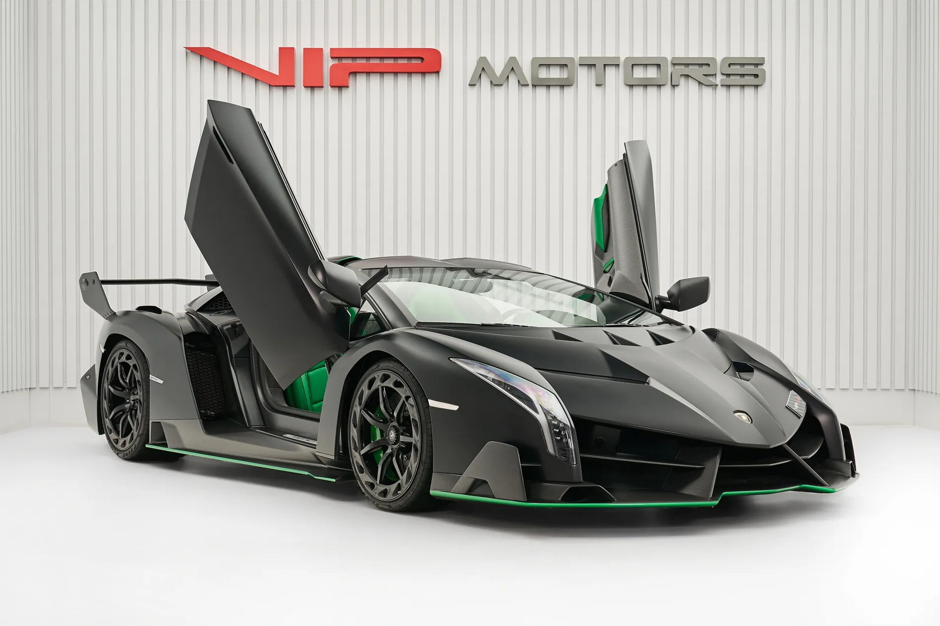 The Second Of Nine Veneno Roadsters Can Be Yours For 9.5