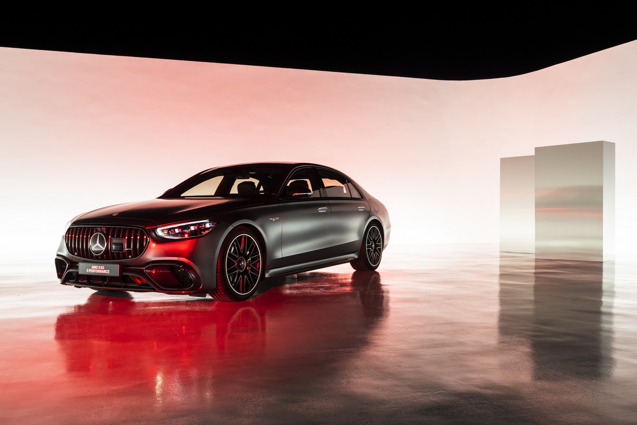 2024 Mercedes-AMG S63 Hybrid Gets 791 HP, 33-Mile EV Range And ...