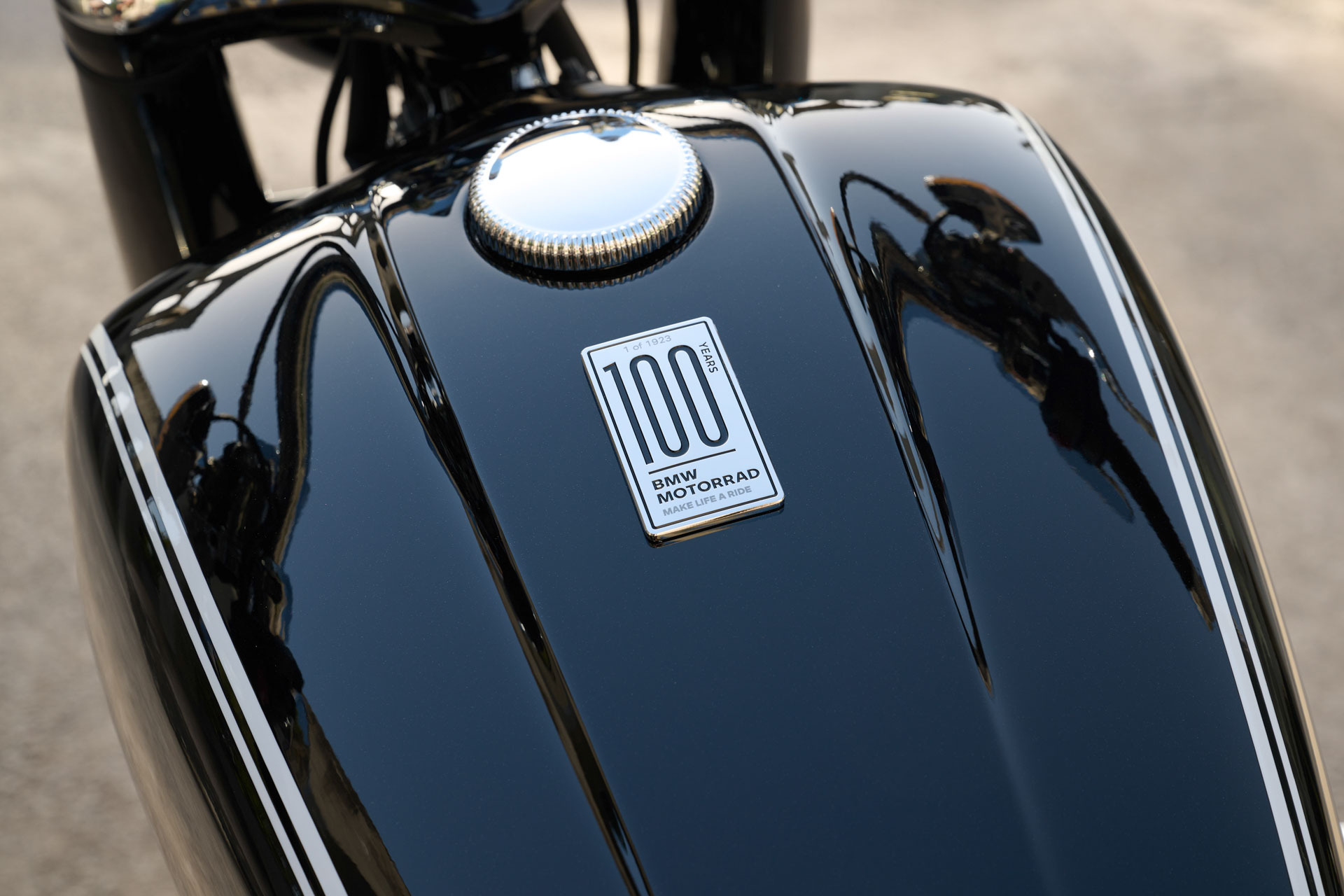 BMW r100 Plate number