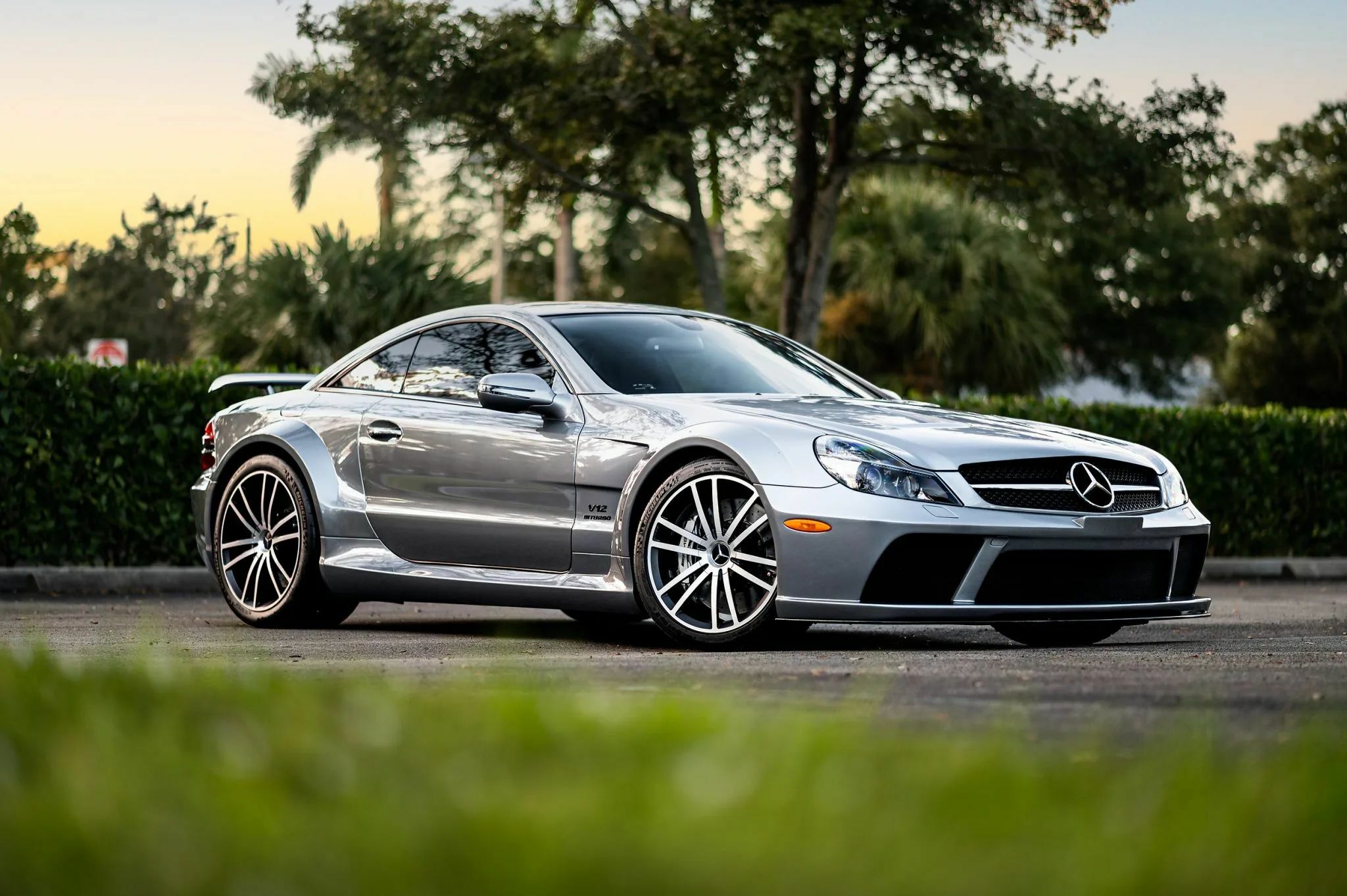 Mercedes Benz SL Black