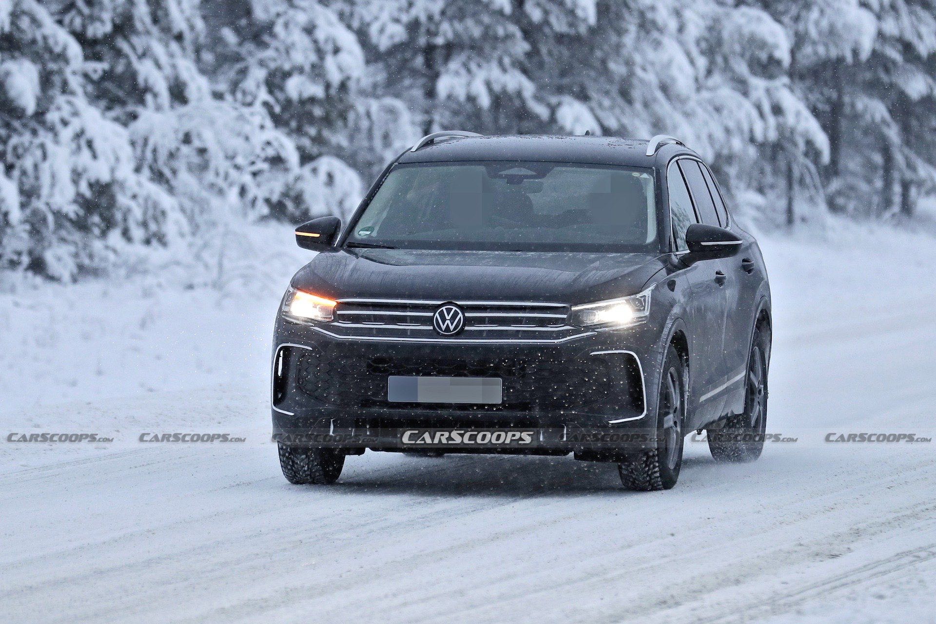 2024 Volkswagen Tiguan Shows Off Its New Curves In Winter Tests Carscoops