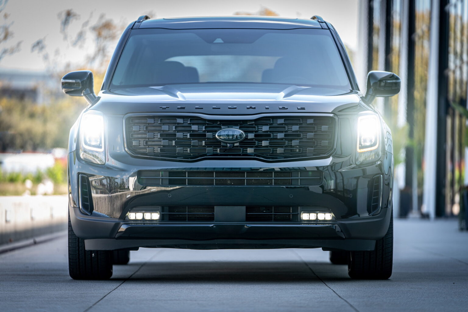 Kia Telluride Owners Are Complaining That Their High Beams Are Dying ...