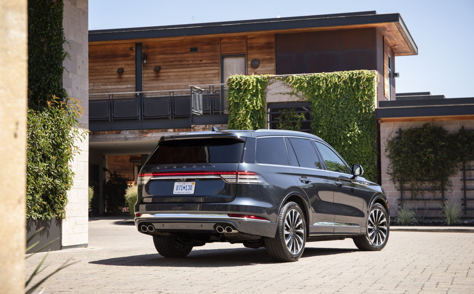 Ford Issues Recall For Bad Backup Camera Linked To 17 Crashes | Carscoops