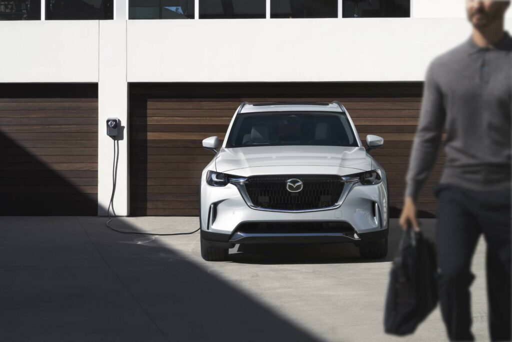     Mazda to launch PHEV in China in 2025