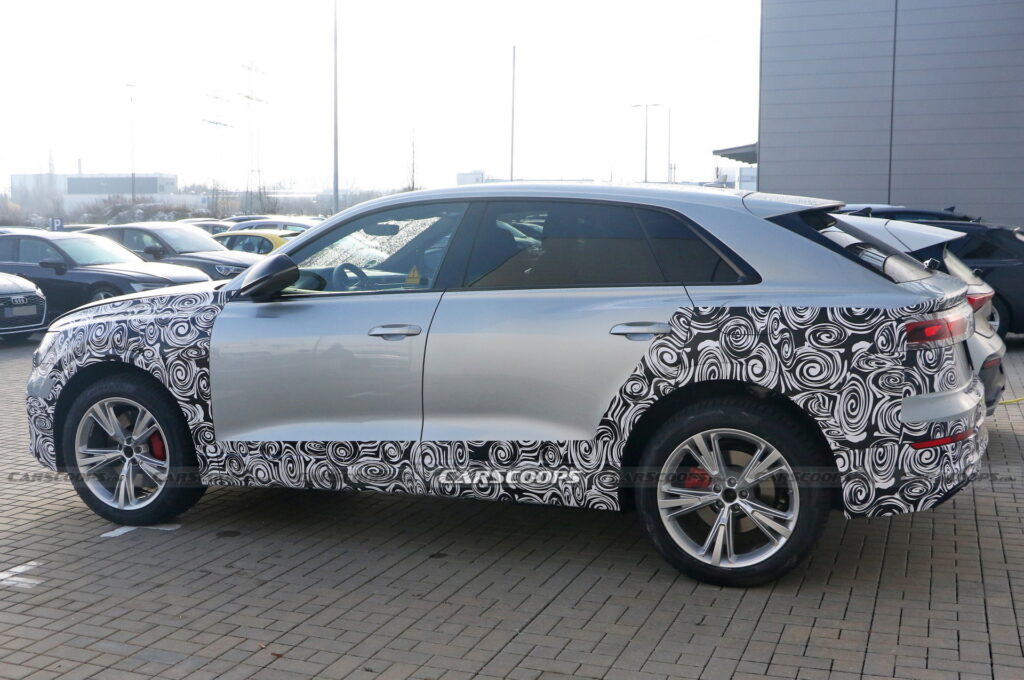 2025 Audi Q8 Facelift Makes Spy Debut Hiding Mild Changes | Carscoops