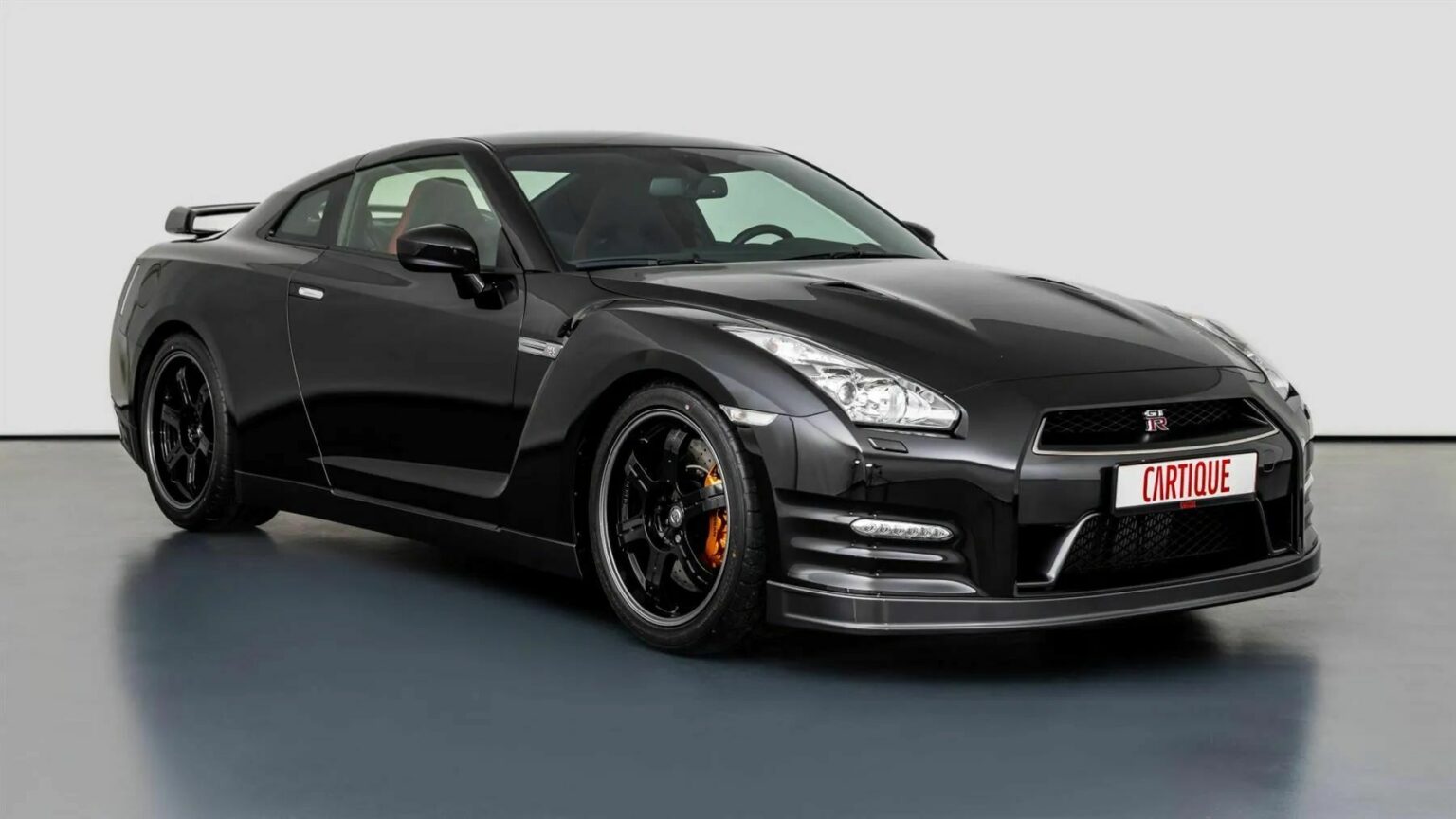 Sebastian Vettel Is Selling His Pristine Nissan GT-R Black Edition ...