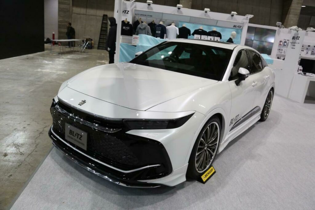 Dramatic Toyota Crowns Turn Heads At Tokyo Auto Salon | Carscoops