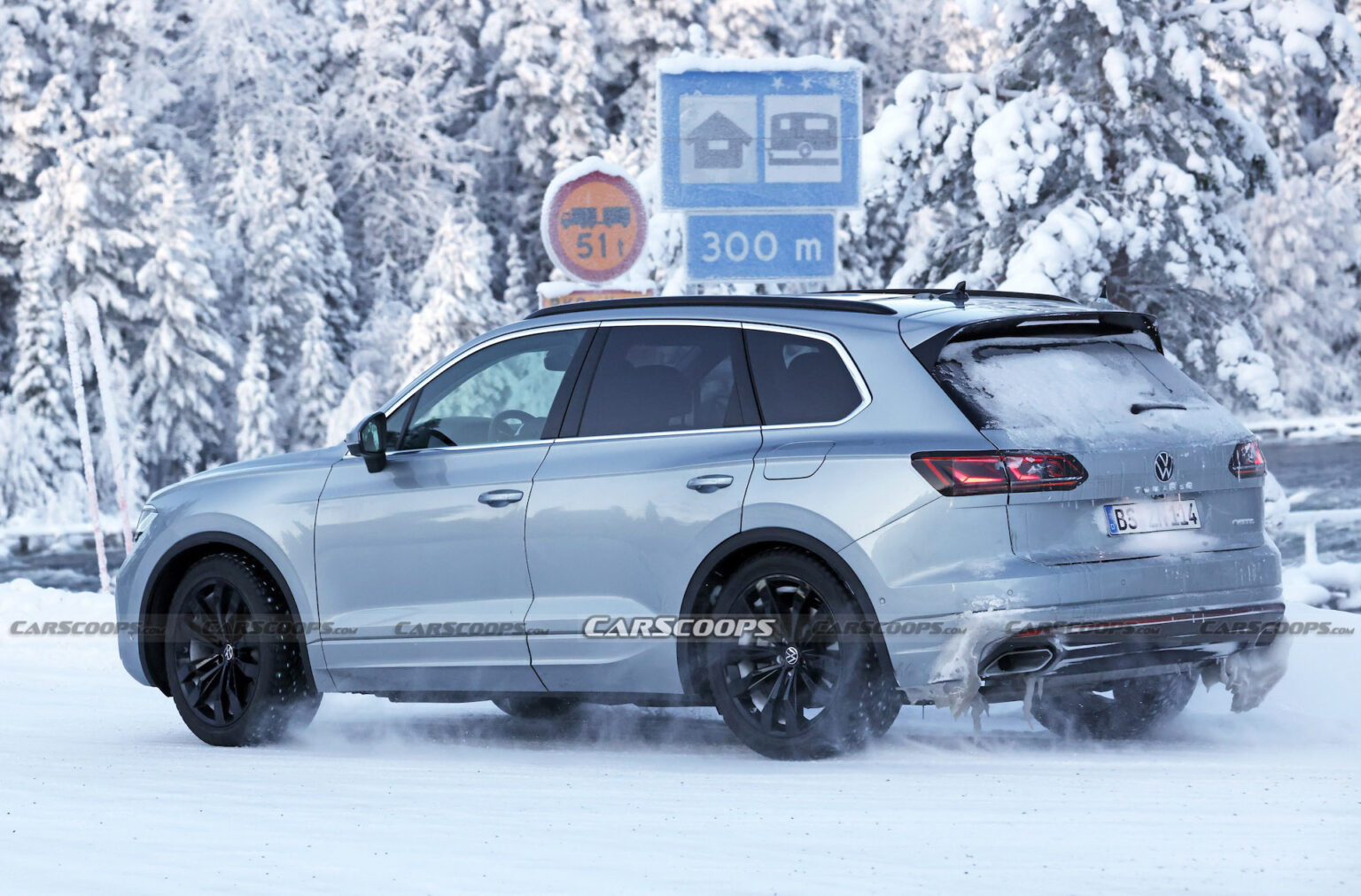 Cleverly Disguised 2025 Volkswagen Touareg Is Hiding In Plain Sight ...