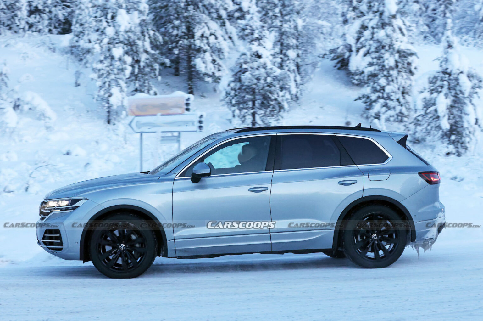 Cleverly Disguised 2025 Volkswagen Touareg Is Hiding In Plain Sight