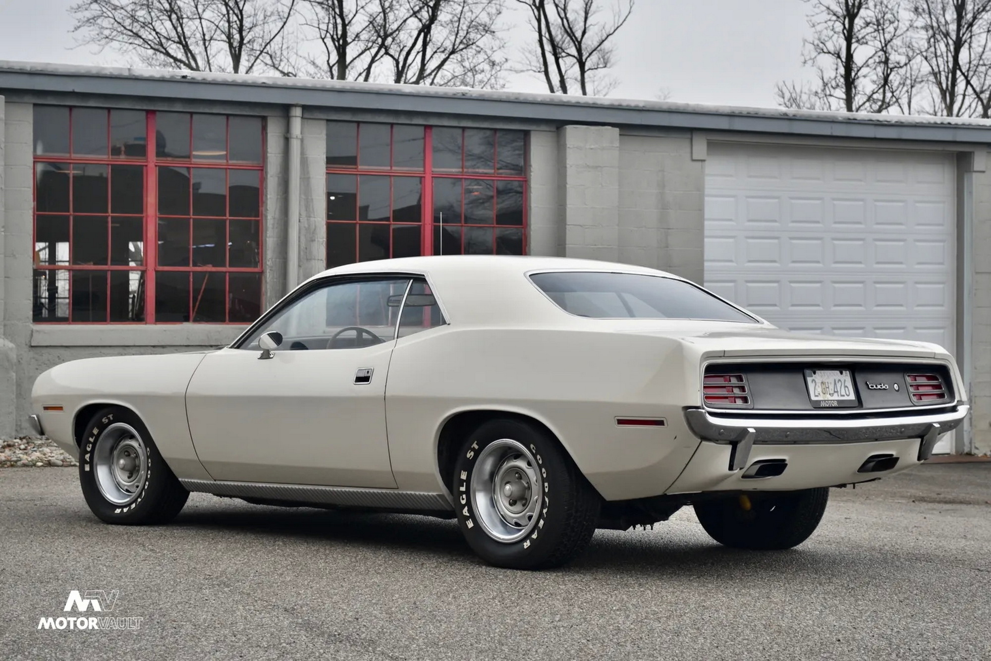 Plymouth Barracuda and girls