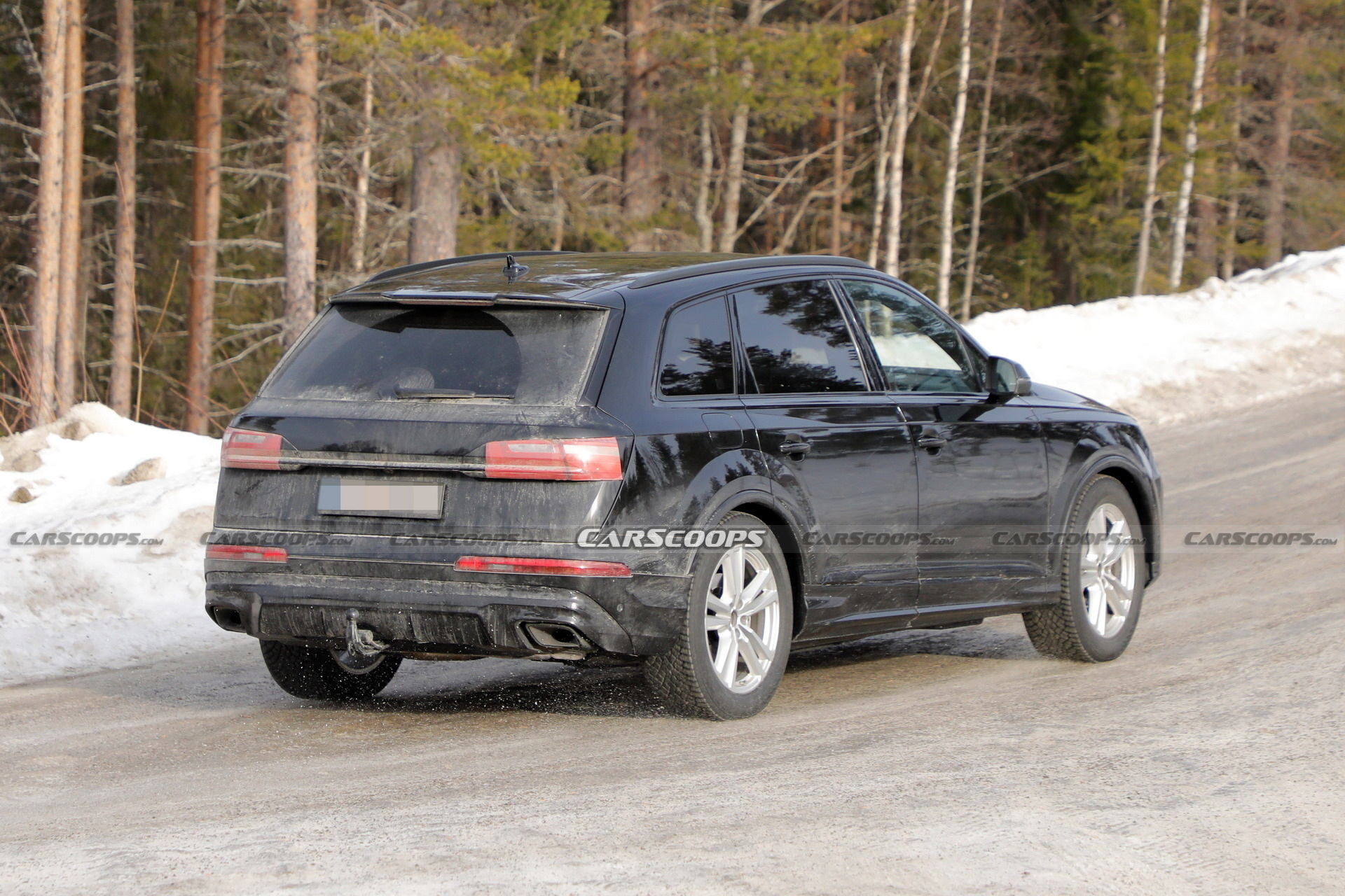 Facelifted 2024 Audi Q7 Snapped All But Undisguised In Latest Spy Shots