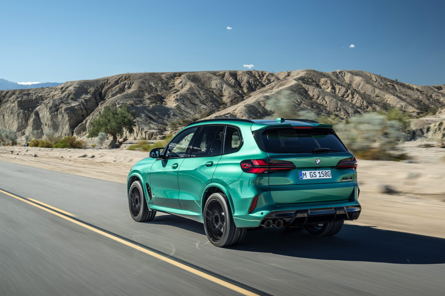 2024 Bmw X5 M And X6 M Unveiled With Mild Hybrid V8 And Xm Inspired Styling Carscoops 7698