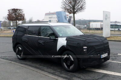 2024 Kia EV9 Spotted With Production Lights And Concept-Like Design ...