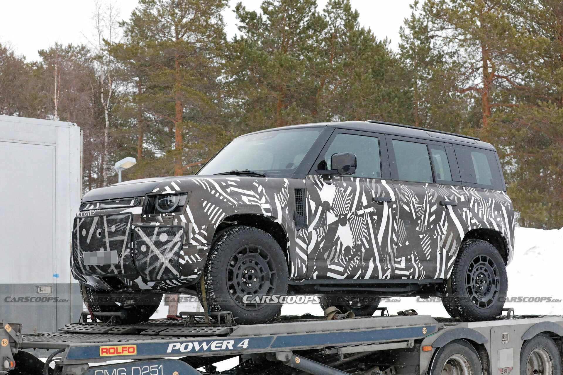 Hardcore Land Rover Defender SVX Spied, Will Make You Think Twice About ...