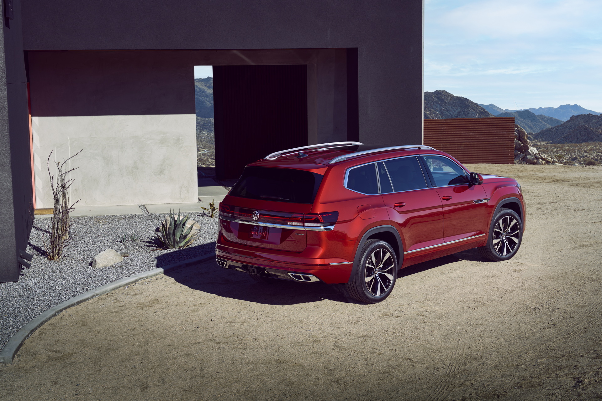 2024 VW Atlas Family Gains Fresh Looks And More Premium Interior But   2024 VW Atlas 4 