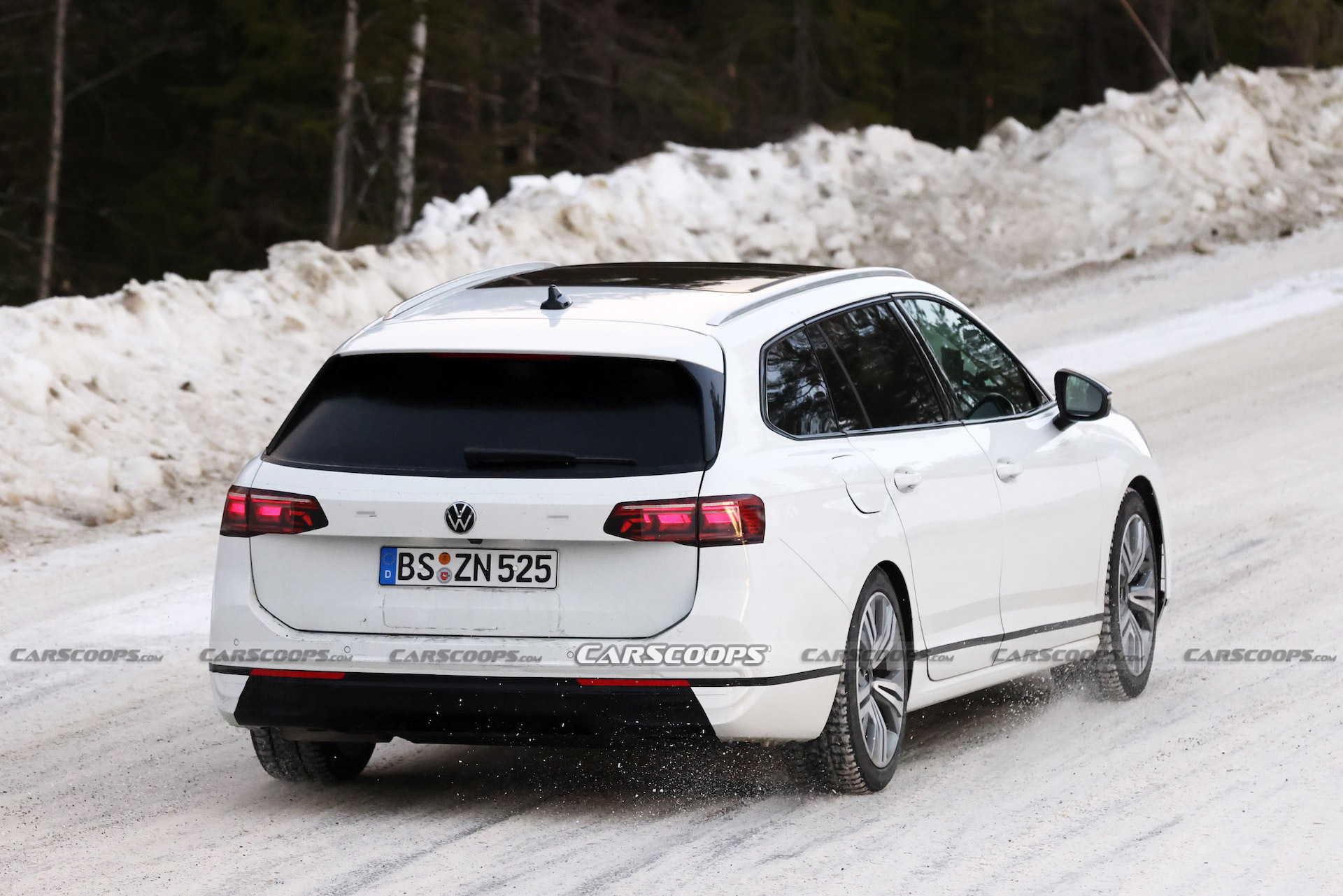 Sleek 2024 Volkswagen Passat Promises Superb Rear Passenger Space ...