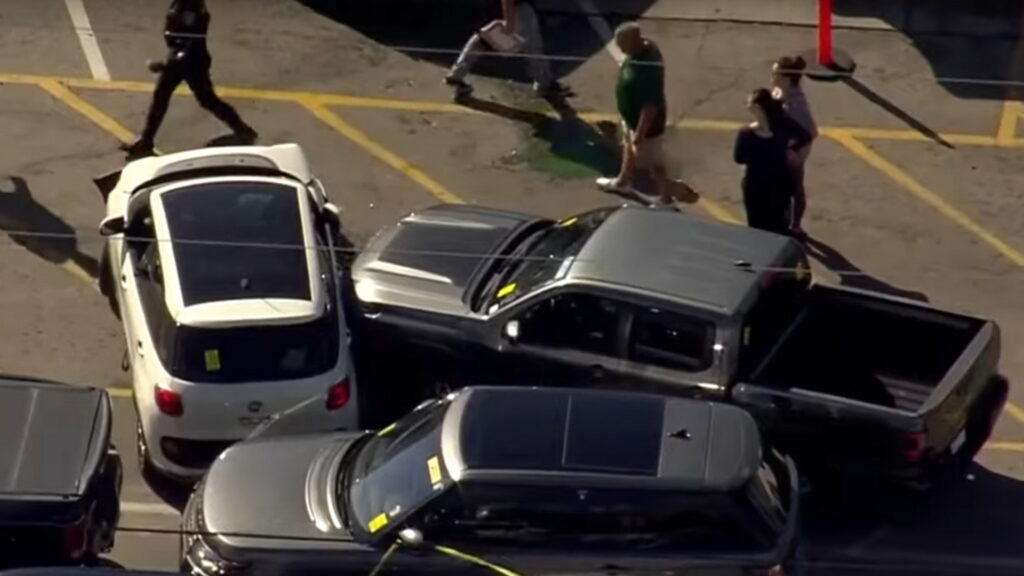  Brake Failure On Car Being Moved Causes Chaos At Florida Auto Auction Injuring Eight