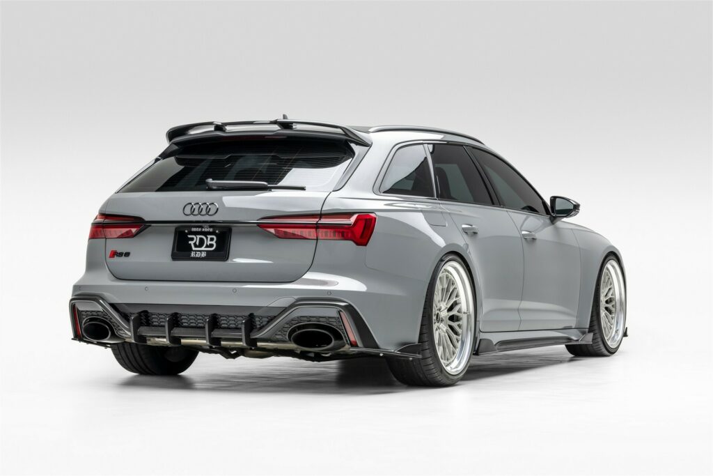 Audi RS6 Avant Gets Upgraded With $20K Full Carbon Fiber Kit