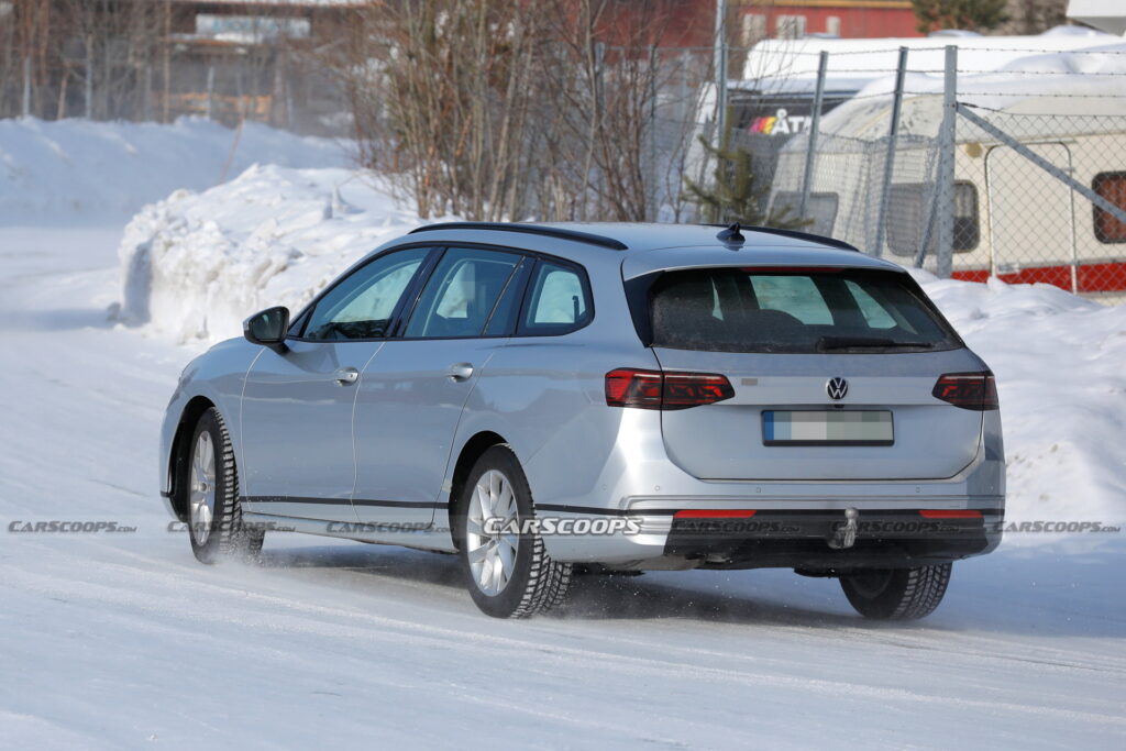     Upcoming 2024 VW Passat spied on lower trims, new colors