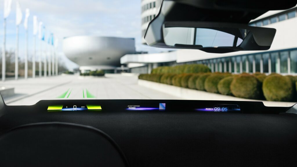 BMW Panoramic Vision Head-Up Display Coming To Production In 2025