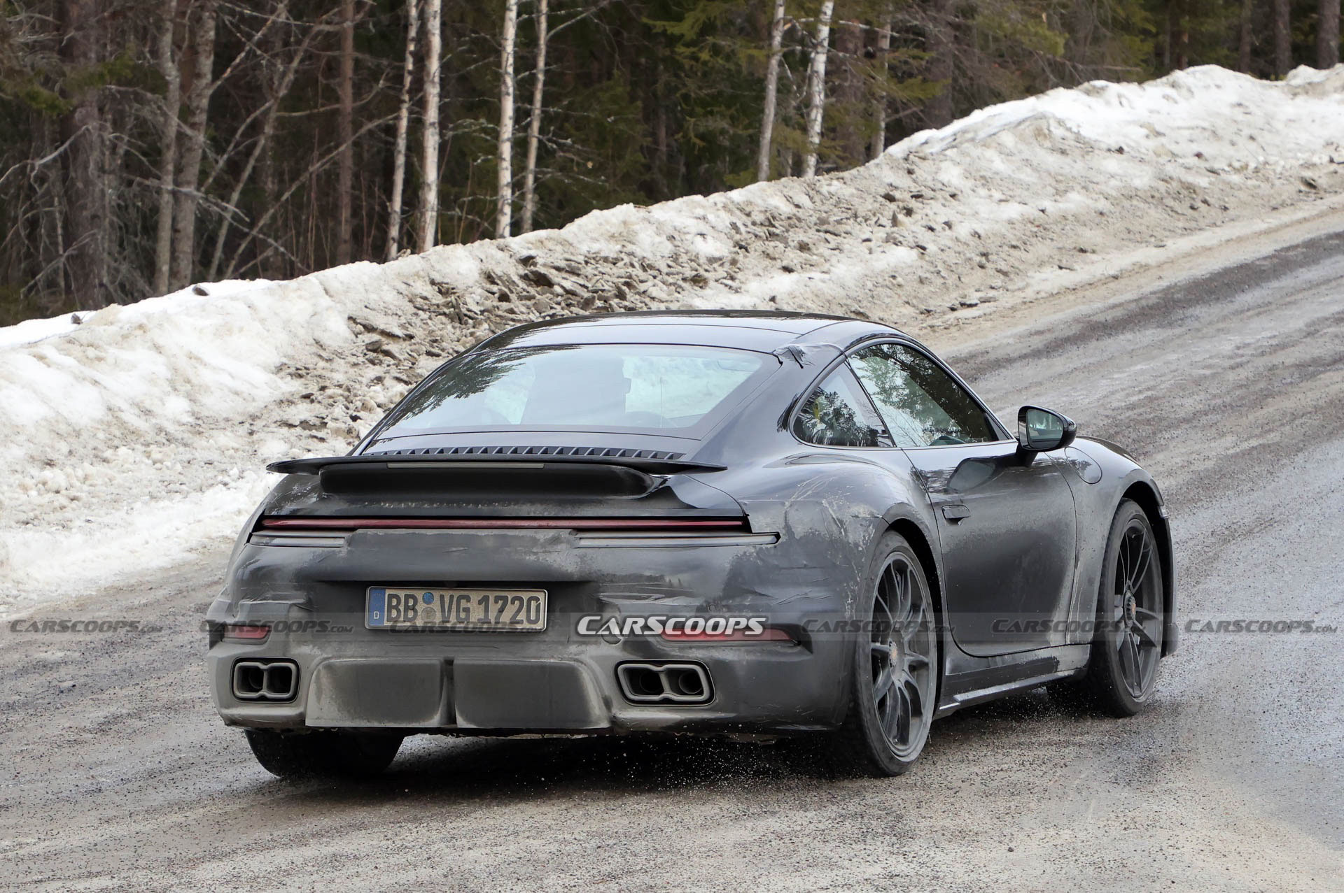 Facelifted Porsche 911 Turbo Shows Us A Dirty Pair Of NewLook Heels