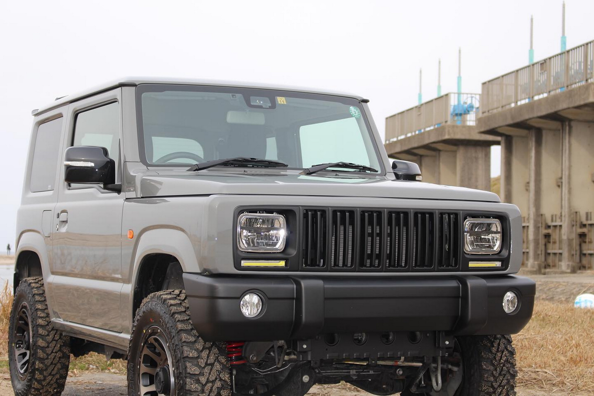 Suzuki Jimny Transformed Into A Little Jeep Cherokee XJ Impersonator ...