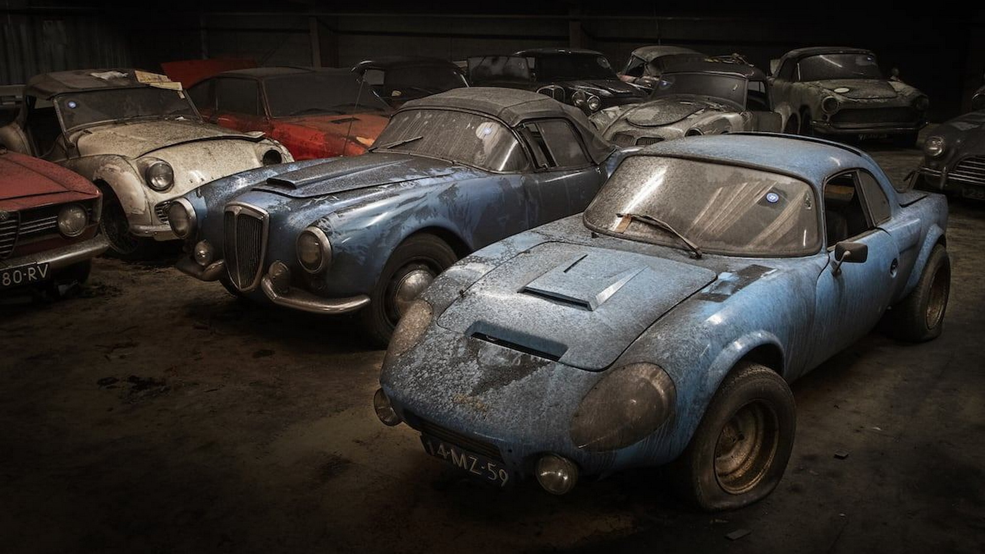 Beautiful Pictures of Priceless Classic Cars Found Abandoned in