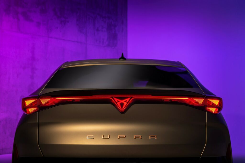 2024 Cupra Tavascan SUV Coupe Debuts With Up to 335 HP and 342 Miles of  Range - autoevolution