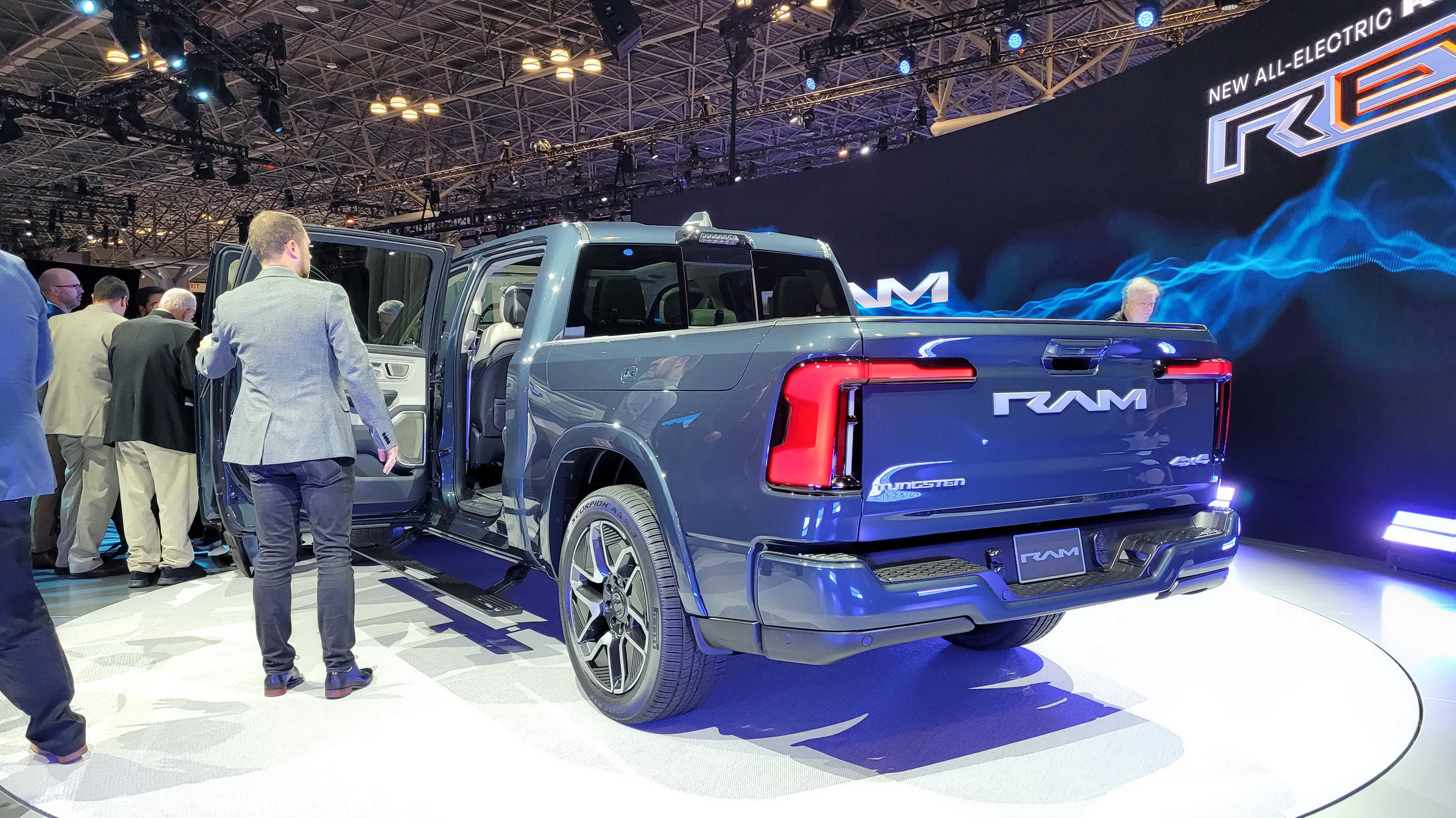 2025 Ram 1500 REV Offers Up To 500 Miles Of Range Thanks To A Ginormous ...