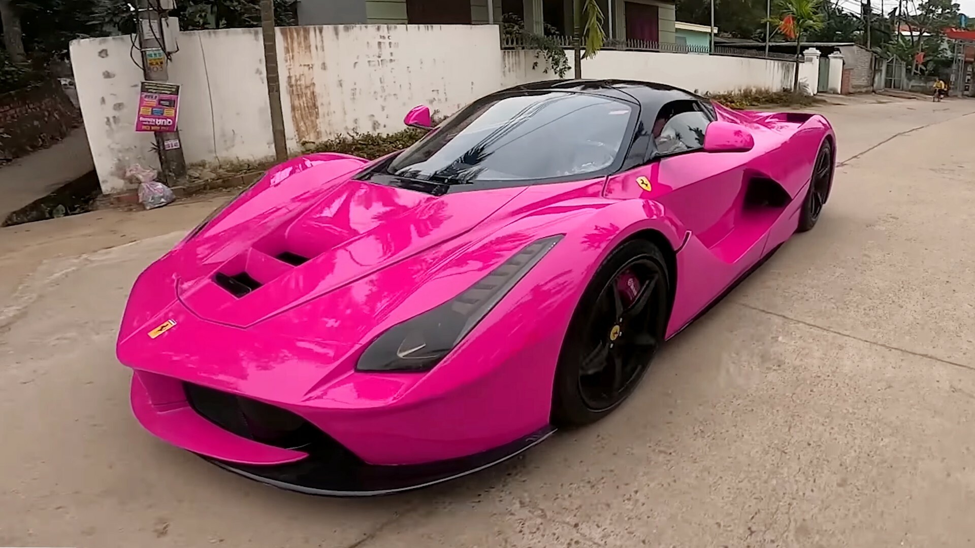 Ferrari LAFERRARI фиолетовая