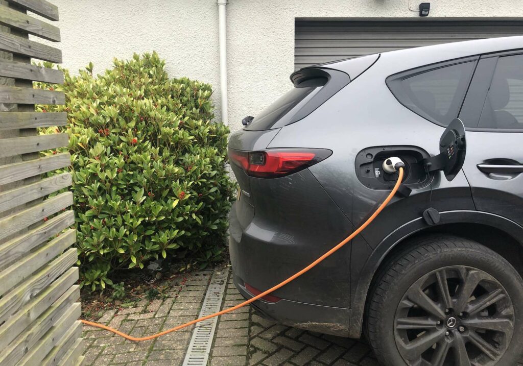 Mazda CX 60 charging 1024x717 - Auto Recent