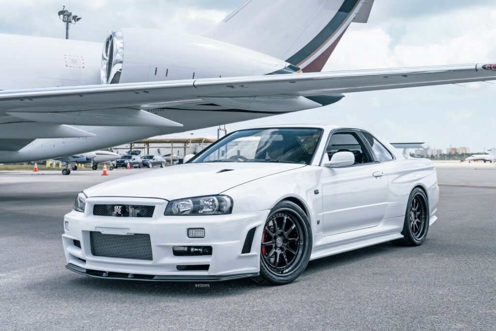 This Nissan Skyline GT-R V-Spec II Looks Just About Perfect