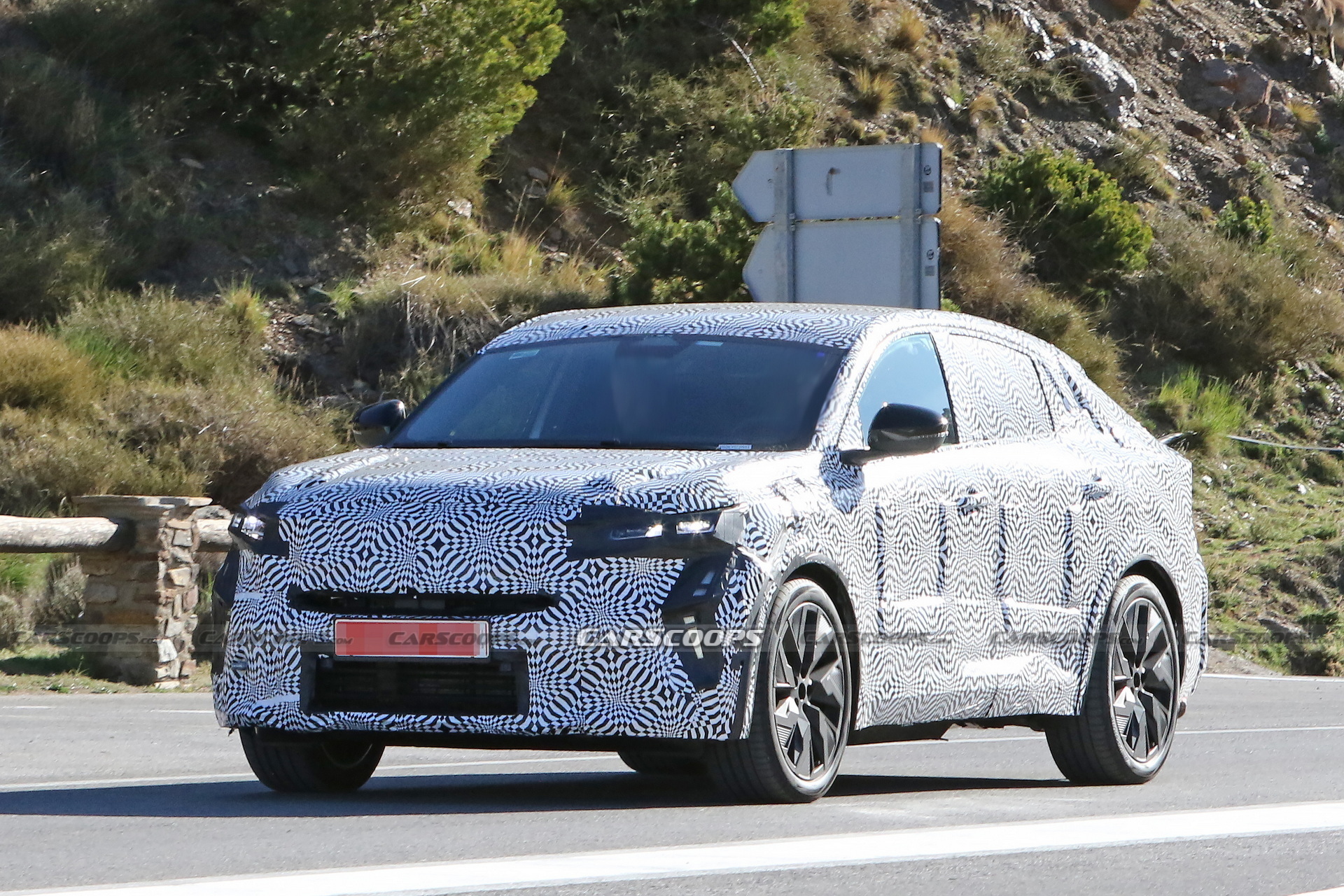 Renault Austral Coupe Makes Spy Debut, Could Adopt The Avantime Moniker ...