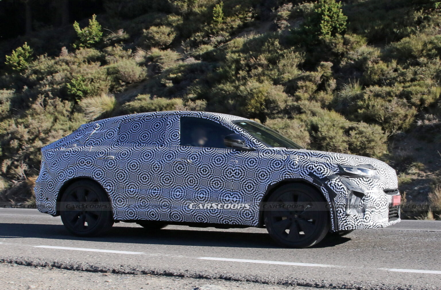 Renault Austral Coupe Makes Spy Debut, Could Adopt The Avantime Moniker ...