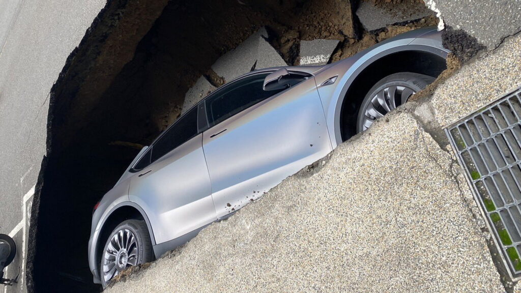  Sinkhole Suddenly Swallows Tesla Model Y Parked In Taiwan