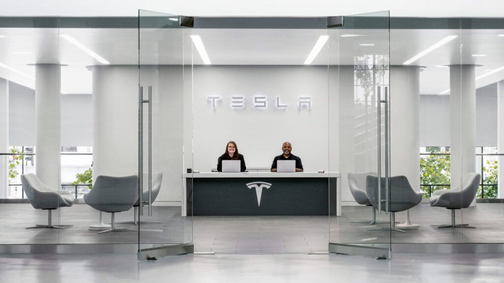 Tesla Receives Slap On Wrist For Breaking Labor Laws At Florida Service ...