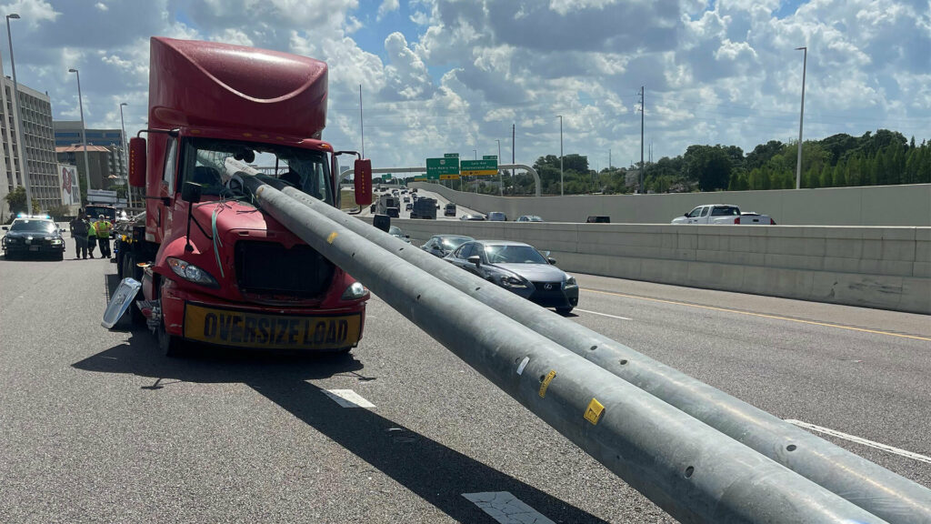  Florida Trucker Miraculously Survives After Pair Of 5-Tonne Poles Pierce Through Cab