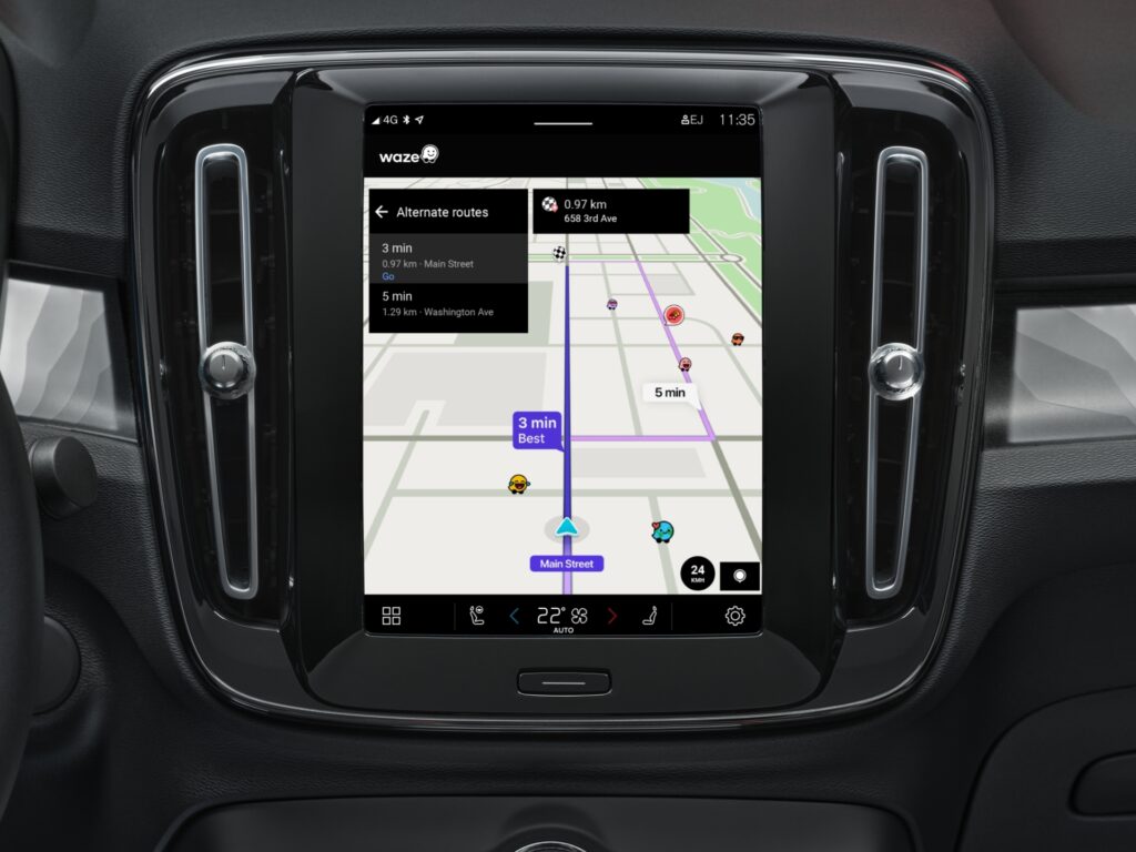     New Volvo models can now download Waze from the Google Play Store