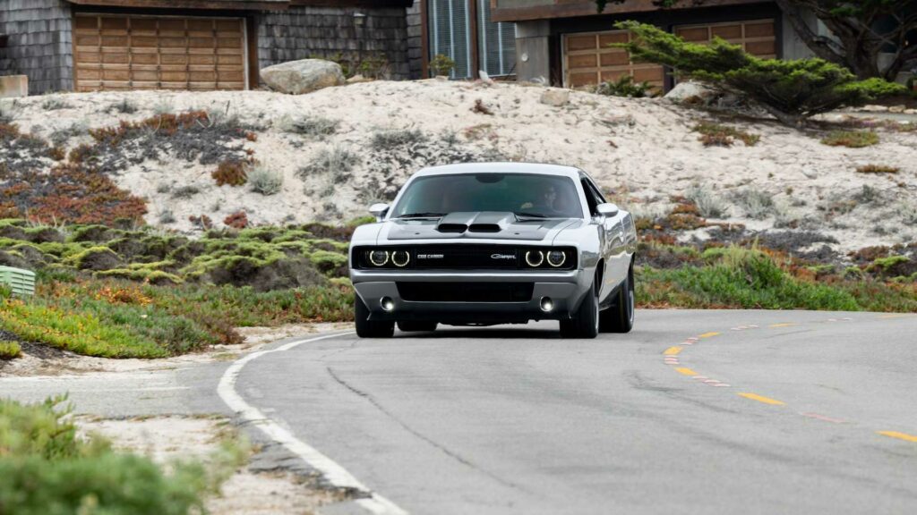 This Dodge Challenger Hellcat Makes Its Best Impression Of An Old