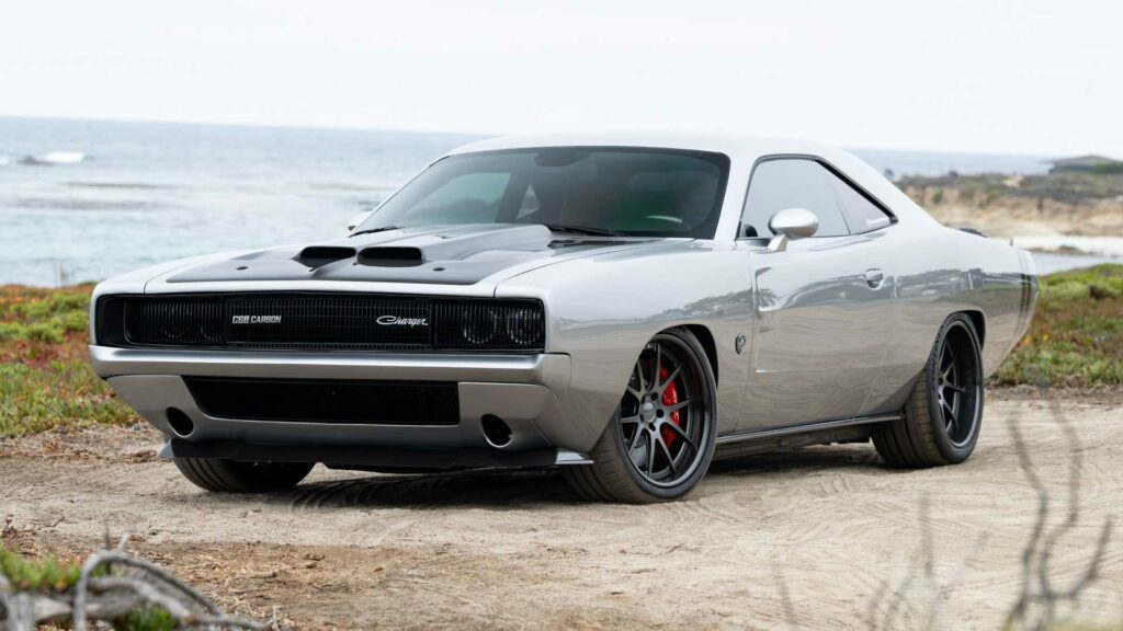  This Dodge Challenger Hellcat Makes Its Best Impression Of An Old Charger