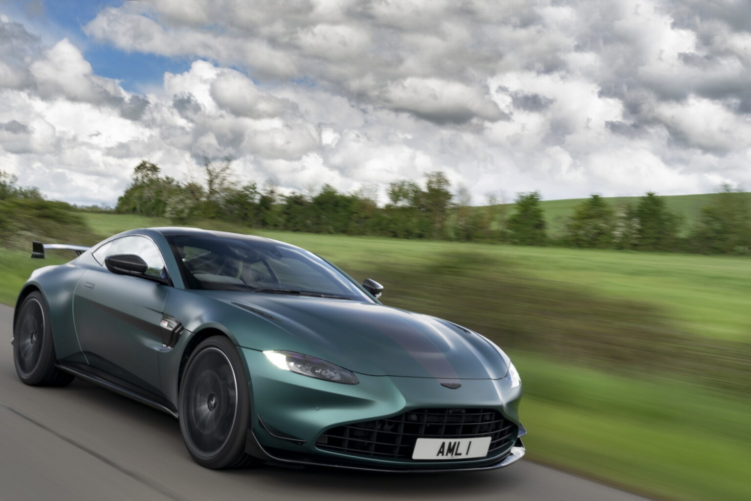 Aston Martin Vantage f1